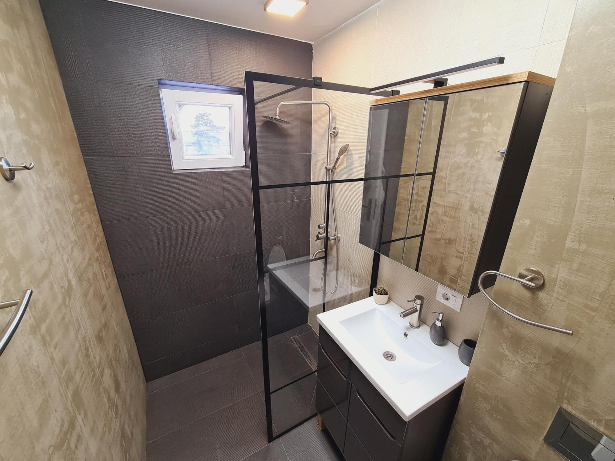Apartament Suceava Ngoại thất bức ảnh